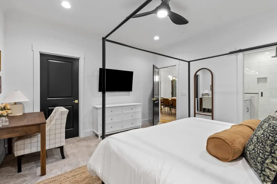 09338c63 8255 4b dfE1o