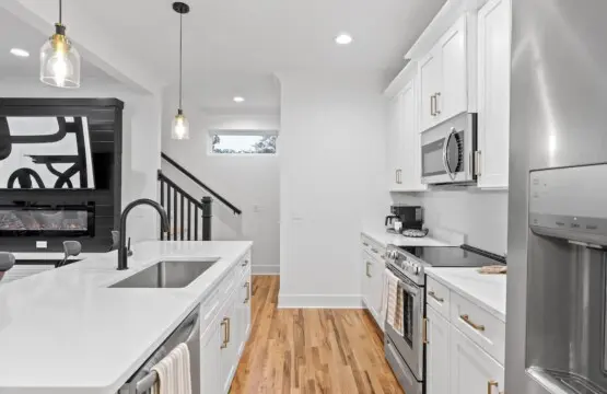 30518a84 e066 40 LubyH