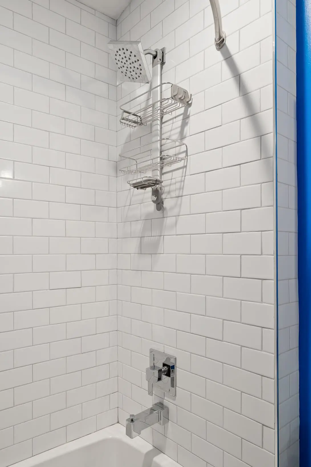 4101b822 1c89 44 f83RM