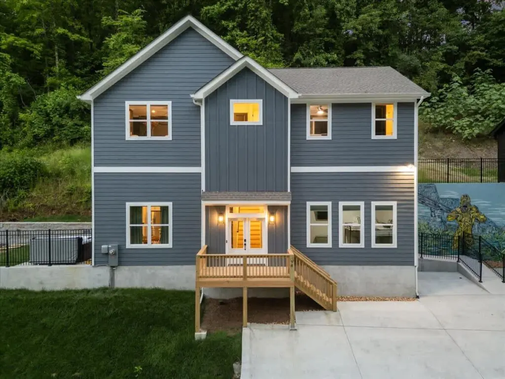 43f01252 9454 4f F5ovD