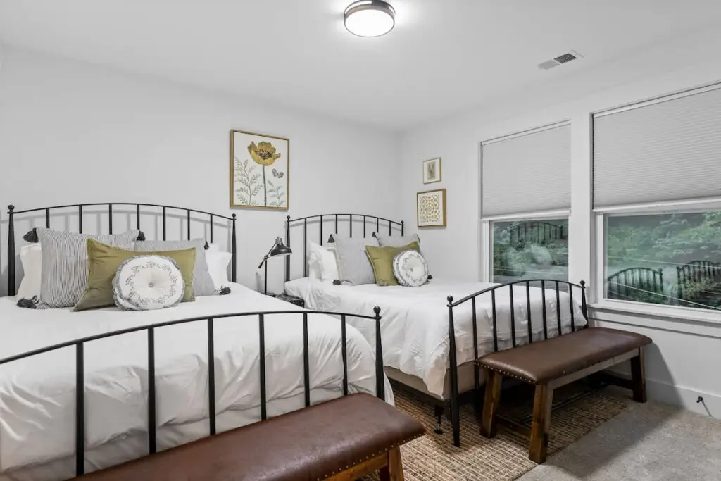 4c4c2821 bab2 42 CGNCp