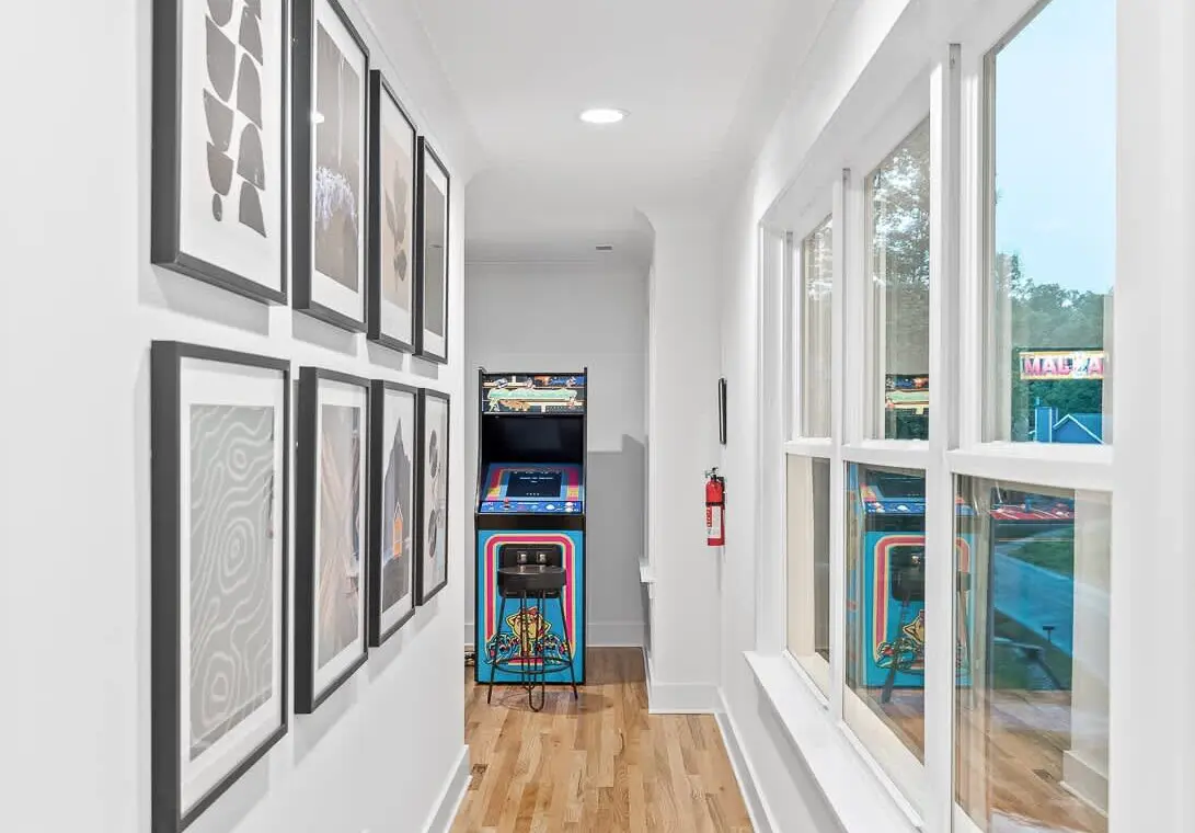 548b52f7 f9fa 4f b2ic