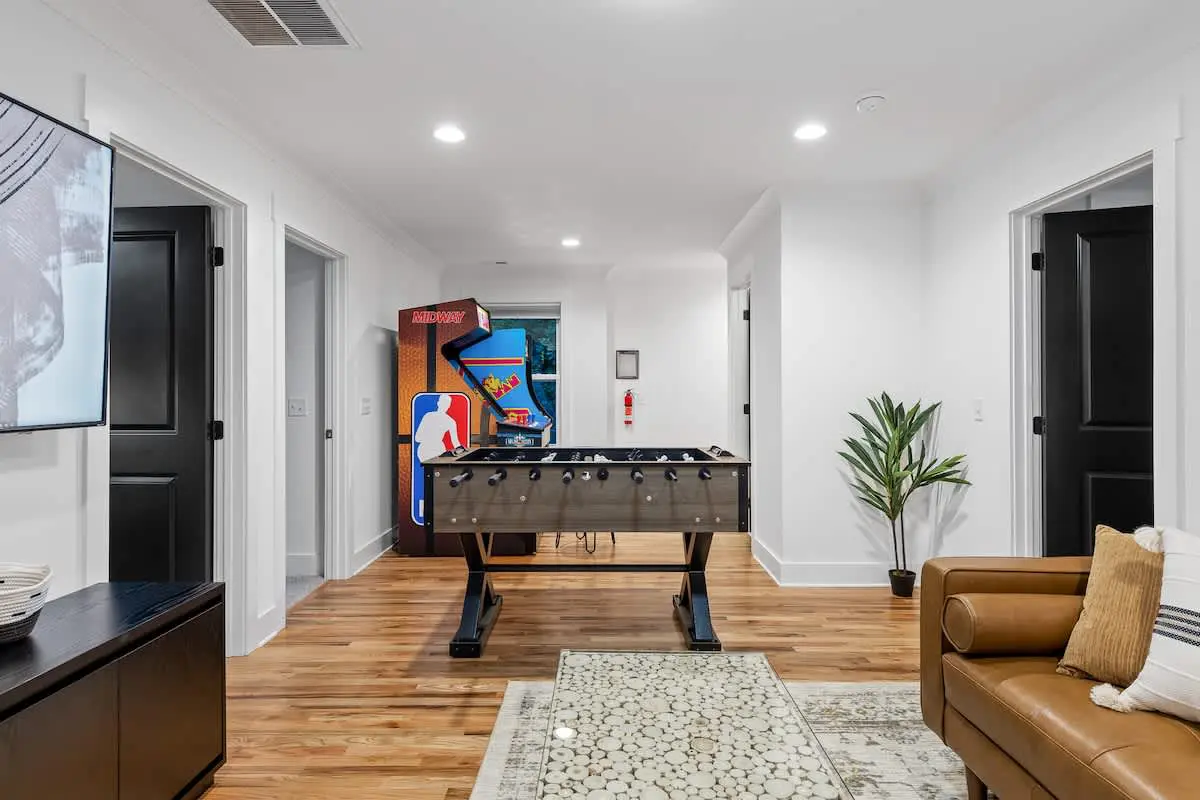 5907a946 8603 49 Z wJ