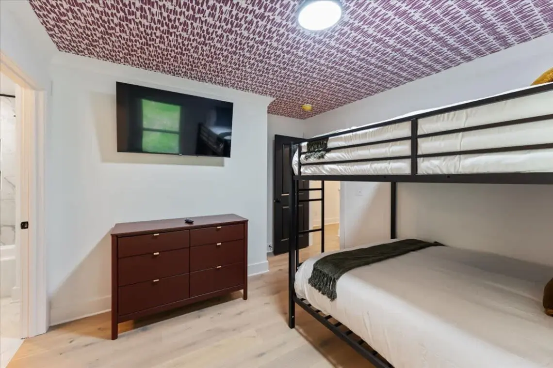 6d44a6ea 3a83 4e YduxG