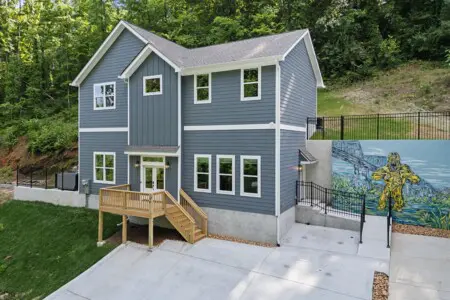 83b331c0 f311 41 Q1KXI