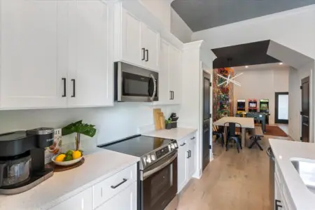 8a221411 0ea7 41 Kmuco