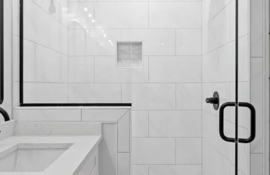 a7f0277c 4fdf 4f W yJ8