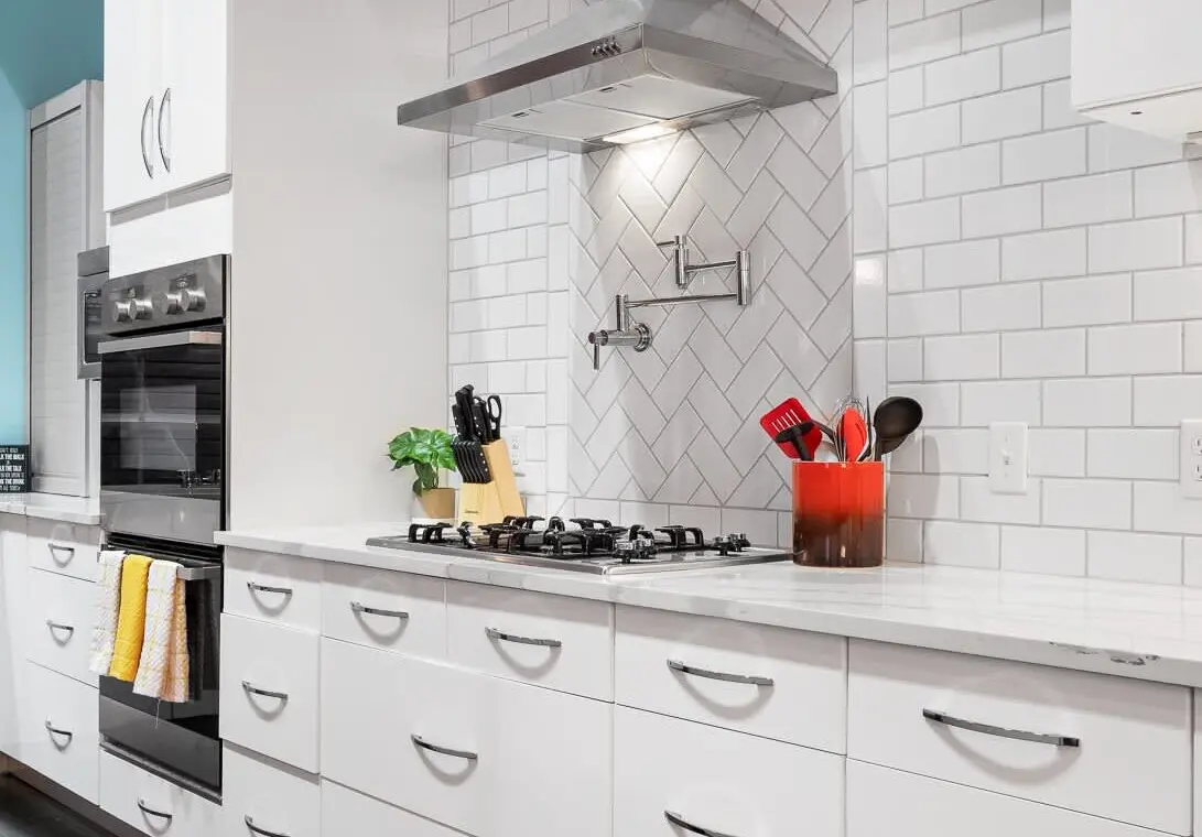 af2f3380 8194 4d d LCt