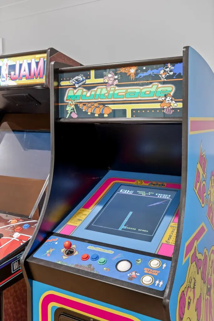 b7d17fdc 535c 46 3m1NZ