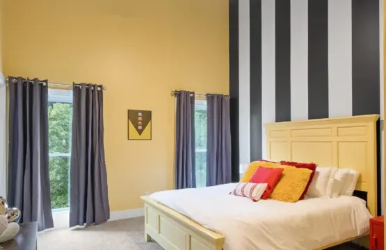 c005dc26 4bbd 4e JhYvL