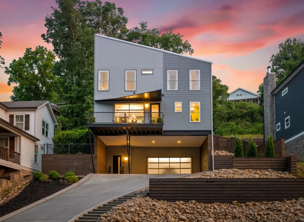 c16171b3 8185 46 mPOXp